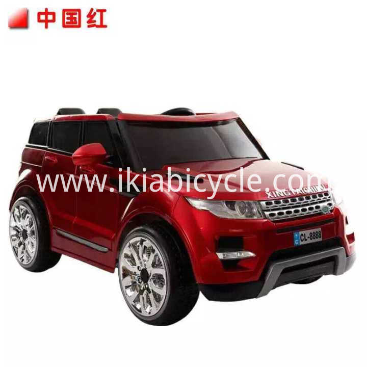 Rangi nyekundu Kid Toy Ride kwenye gari